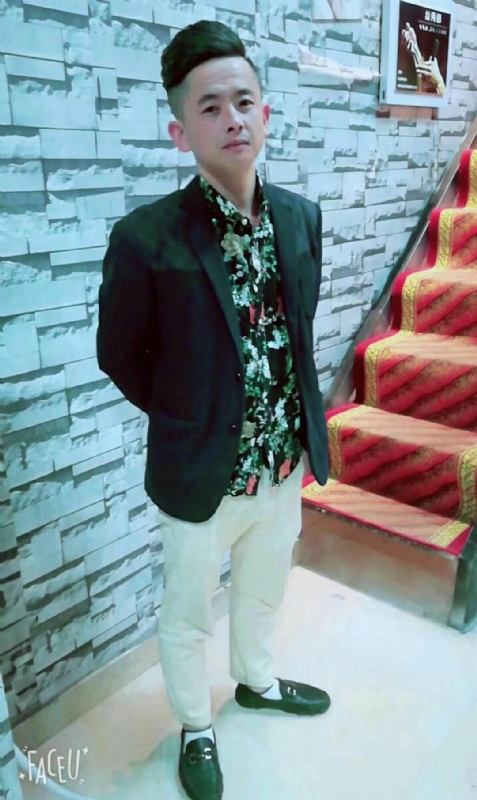 男人三十而立的第一张照片--新乡相亲服务中心