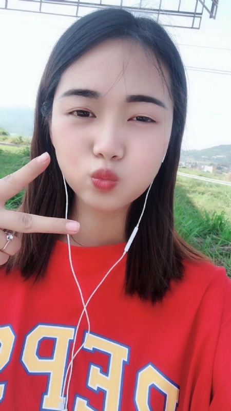 深拥必定温暖的第一张照片--新乡相亲服务中心