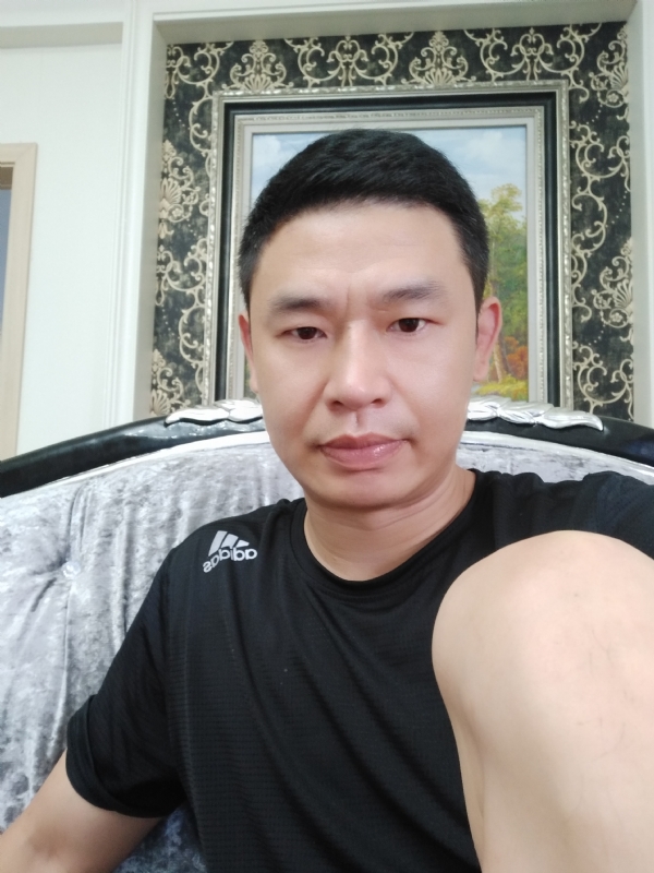 风的第一张照片--新乡相亲服务中心