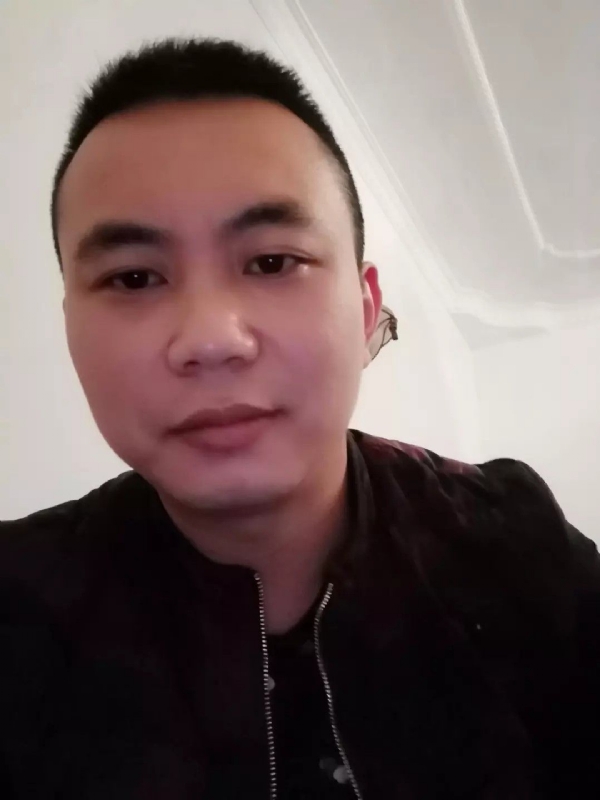 喜闻香气的第一张照片--新乡相亲服务中心