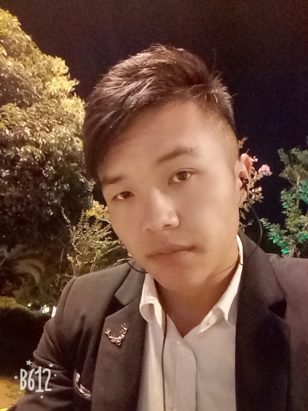 只求一陪伴的第一张照片--新乡相亲服务中心