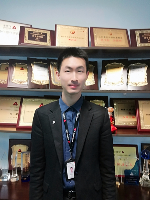 魔都青年的第一张照片--新乡相亲服务中心