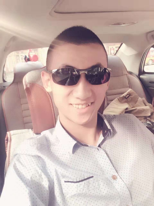 风雨的第一张照片--新乡相亲服务中心