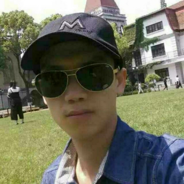 龙小华的第一张照片--新乡相亲服务中心