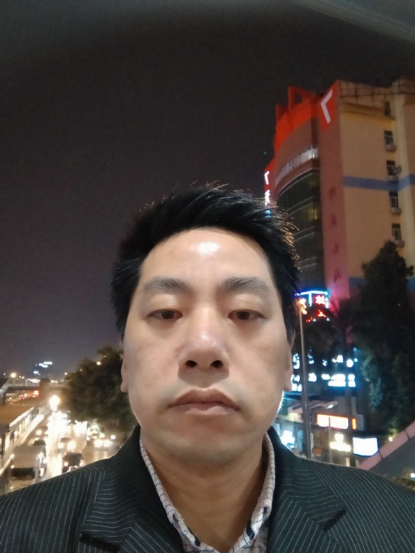 寻找真爱的第一张照片--新乡相亲服务中心