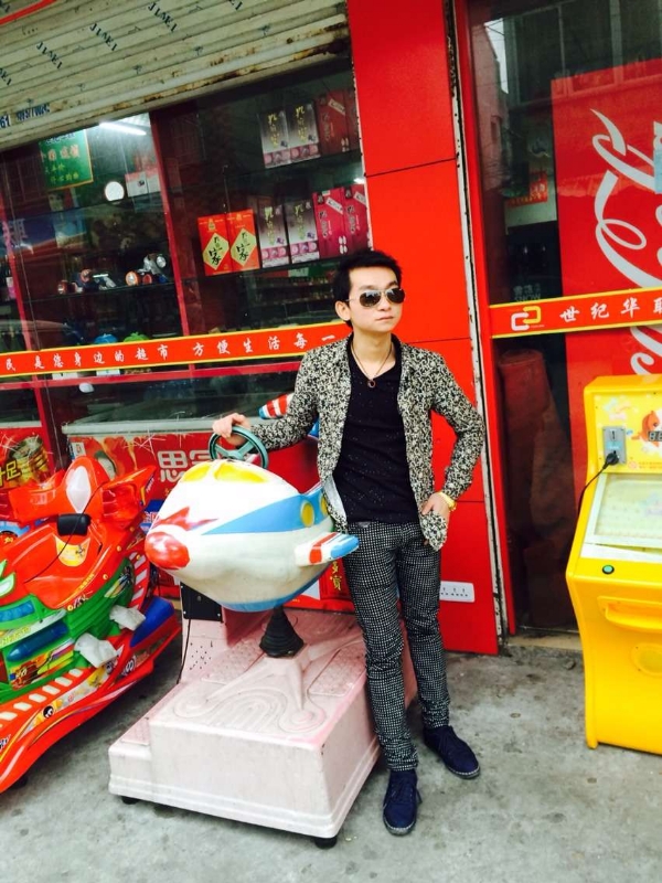 阳光帅气男嘉宾的第一张照片--新乡相亲服务中心