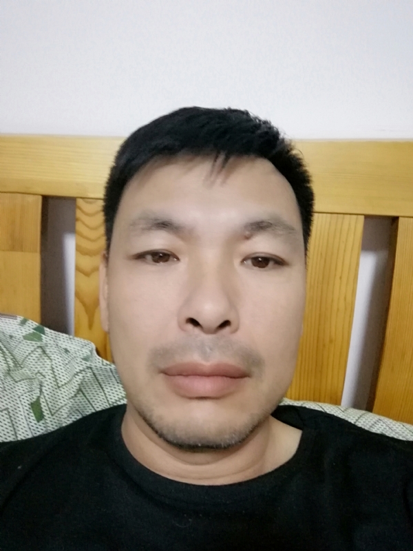 不爱当牛的第一张照片--新乡相亲服务中心