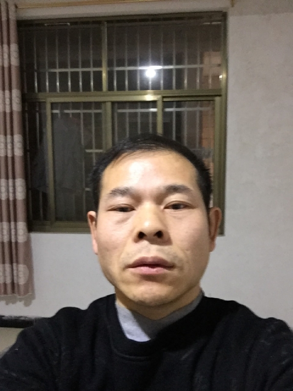 徐徐清风的第一张照片--新乡相亲服务中心