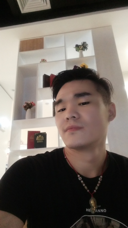 涵博随缘的第一张照片--新乡相亲服务中心