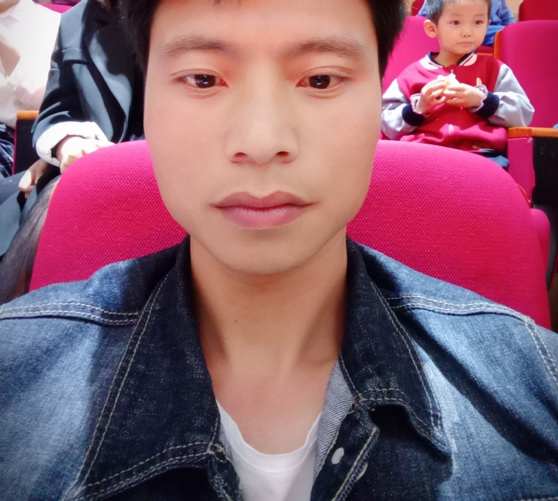 奋斗青年的第一张照片--新乡相亲服务中心