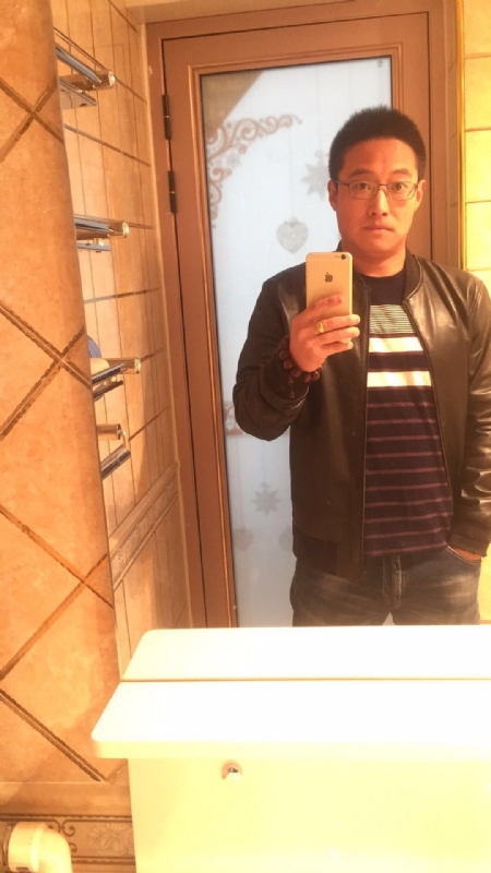 华灯初下的第一张照片--新乡相亲服务中心