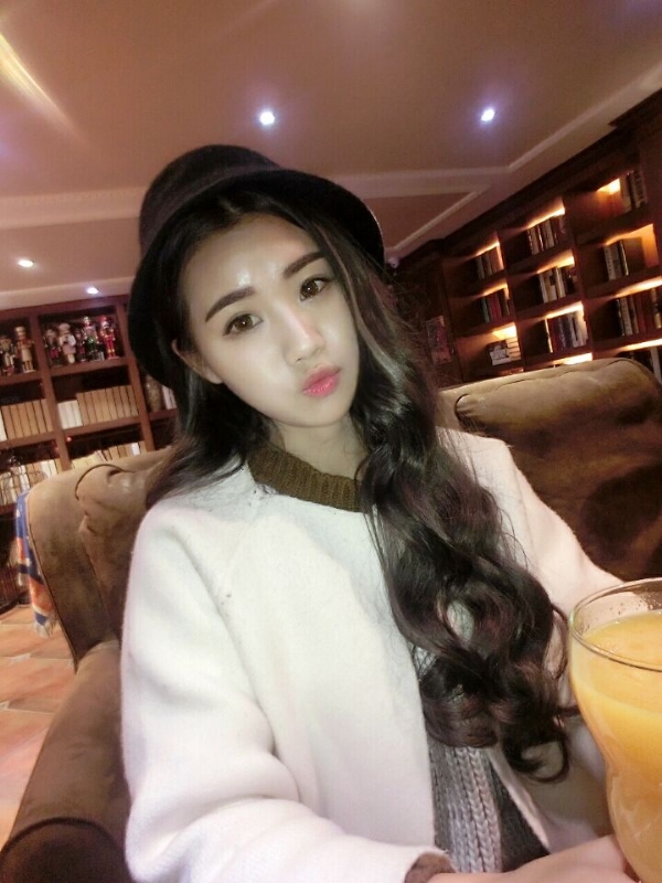 气质小妹的第三张照片--新乡相亲服务中心