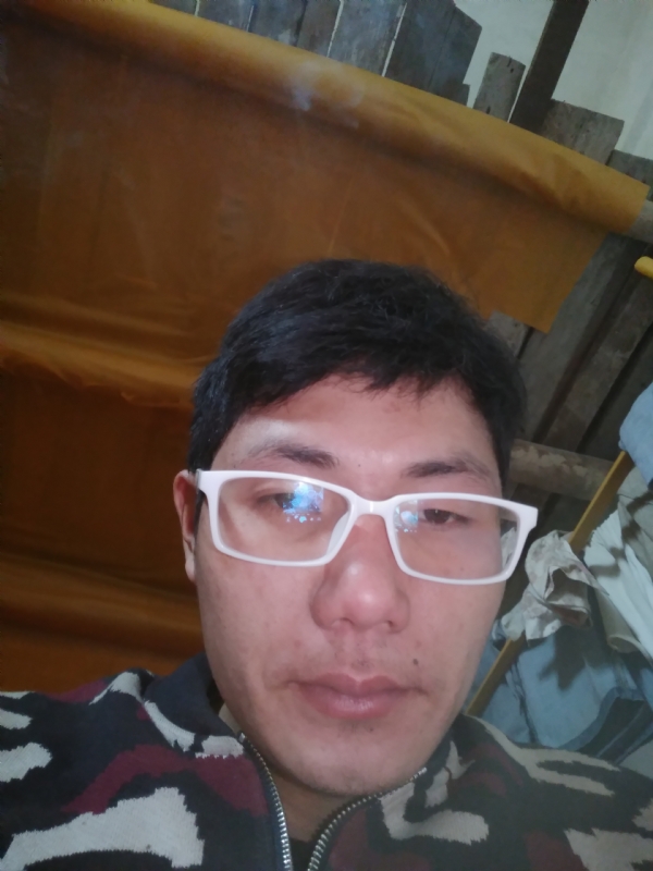 木心的第一张照片--新乡相亲服务中心