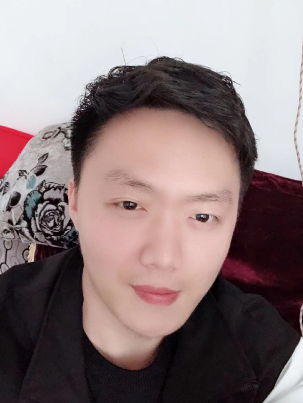 执迷的鲸鱼的第一张照片--新乡相亲服务中心