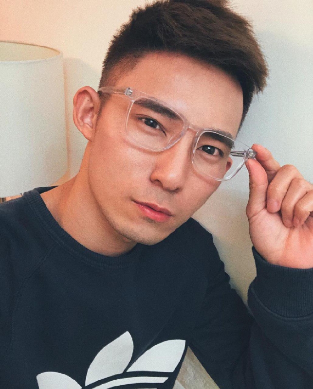 小伟的第一张照片--新乡相亲服务中心