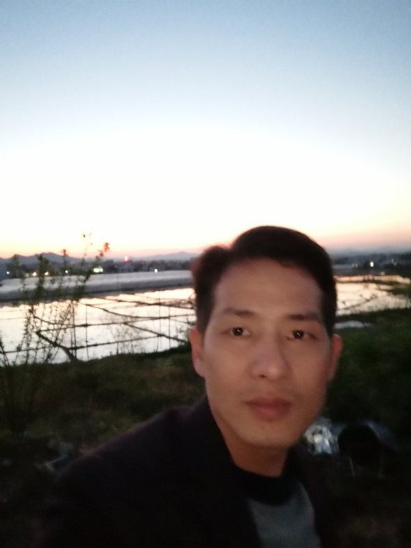 不忘初心的第一张照片--新乡相亲服务中心