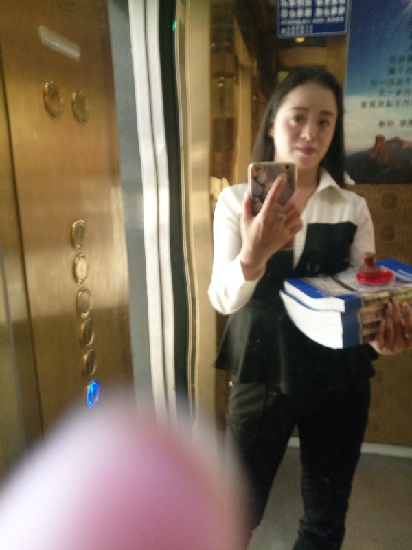 铿锵玫瑰的第一张照片--新乡相亲服务中心