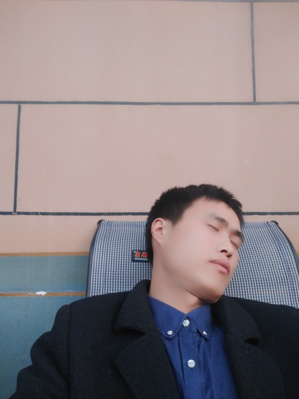 有钱爱情才能长久的第一张照片--新乡相亲服务中心