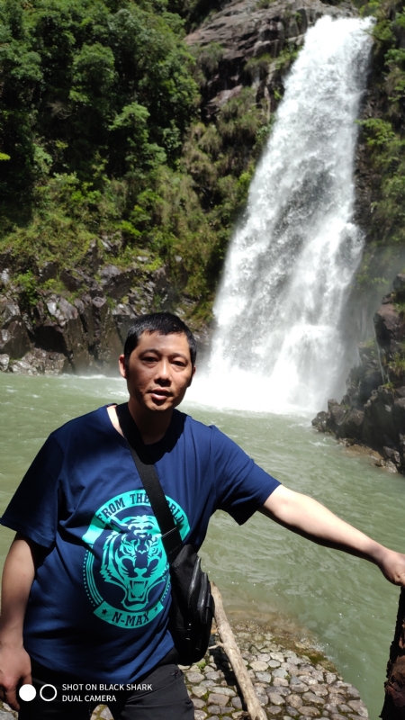 石头的第一张照片--新乡相亲服务中心