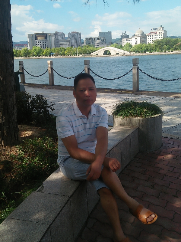 尹力的第一张照片--新乡相亲服务中心