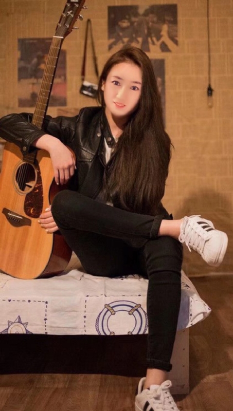 水中月的第一张照片--新乡相亲服务中心