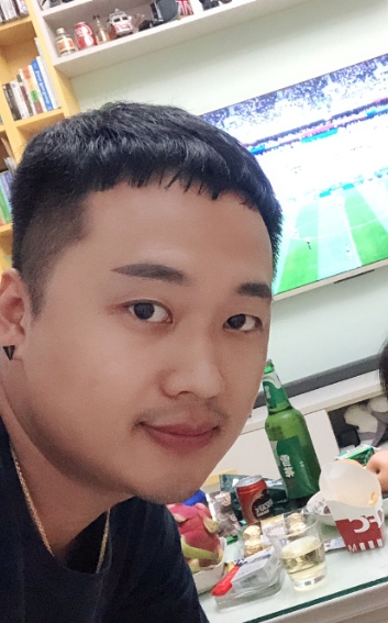 枫叶的第一张照片--新乡相亲服务中心