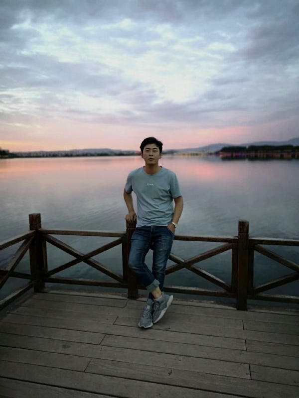 喂南墙我要撞你了的第一张照片--新乡相亲服务中心