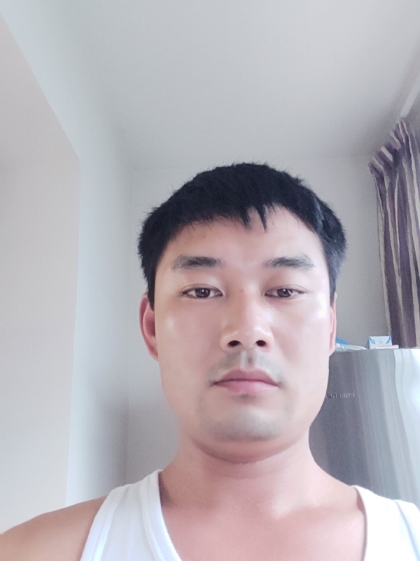 MM的第一张照片--新乡相亲服务中心