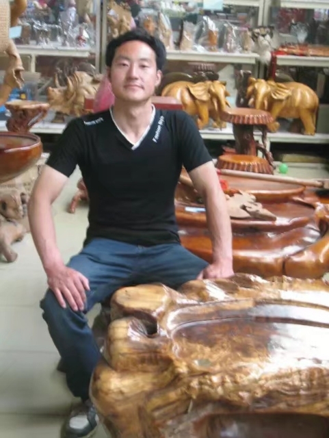 春暖花开的第一张照片--新乡相亲服务中心