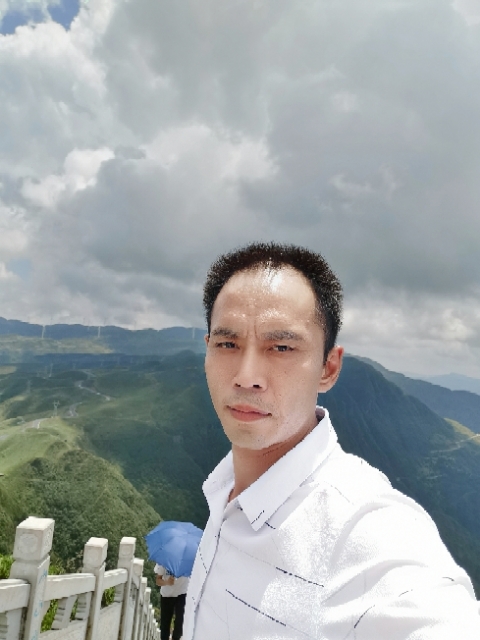 LXZ的第一张照片--新乡相亲服务中心