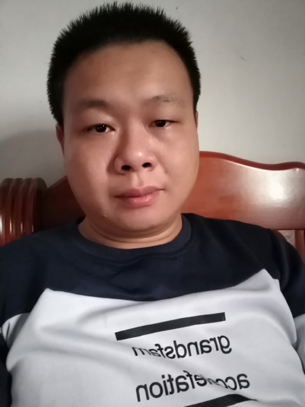 飞的第一张照片--新乡相亲服务中心