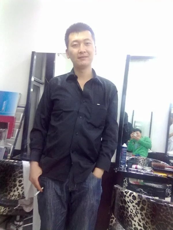 风筝的第一张照片--新乡相亲服务中心