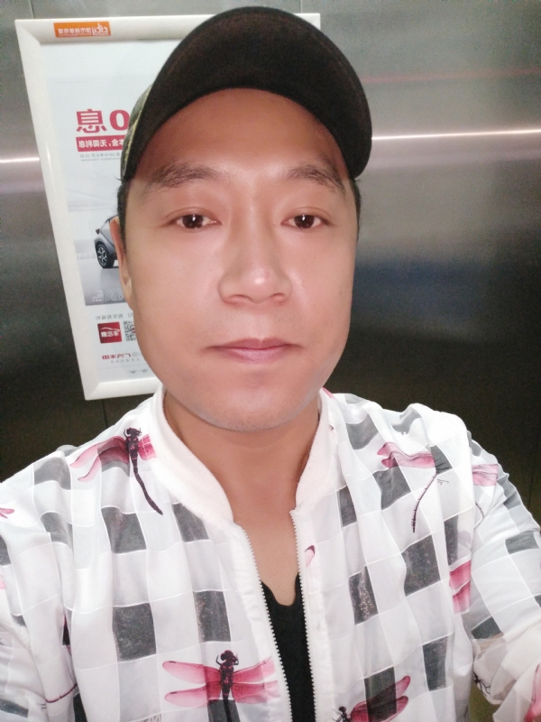 hainy的第一张照片--新乡相亲服务中心