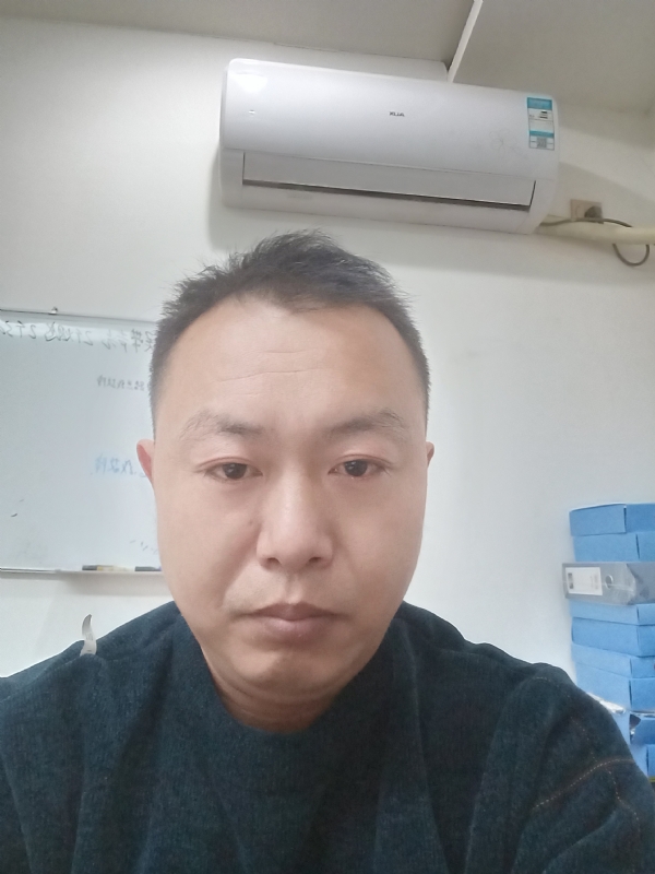 寻找另一半的第一张照片--新乡相亲服务中心