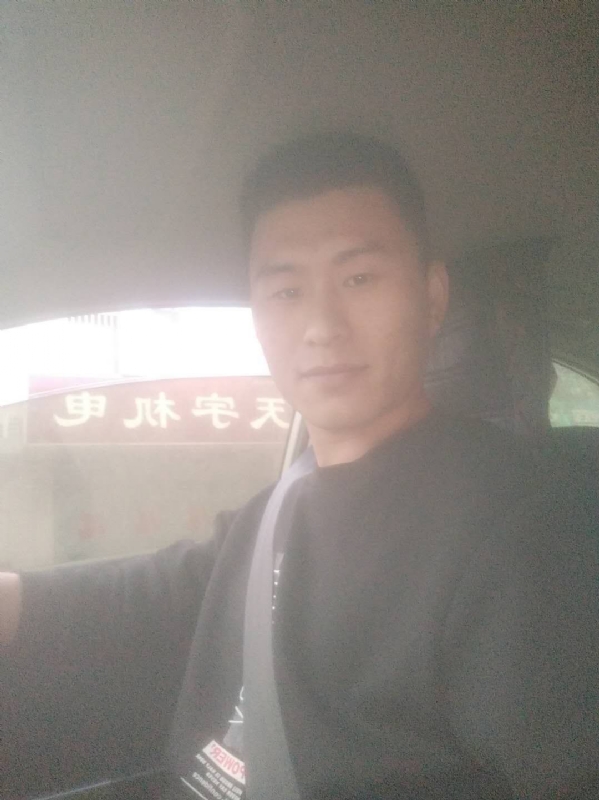 老鼠爱上猫的第一张照片--新乡相亲服务中心