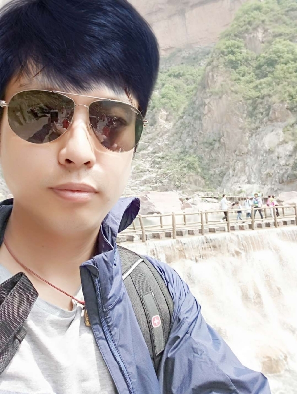 雅俗共赏的第一张照片--新乡相亲服务中心