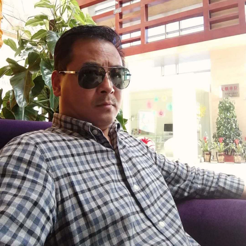 雪豹的第一张照片--新乡相亲服务中心