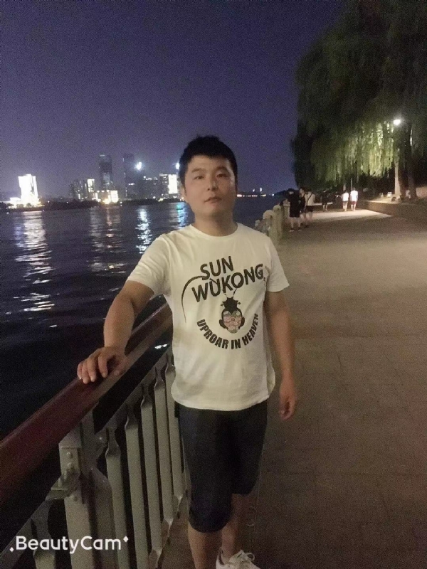 古月的第一张照片--新乡相亲服务中心