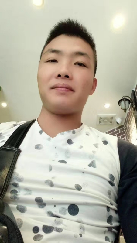 吃生蚝的小乖乖的第一张照片--新乡相亲服务中心