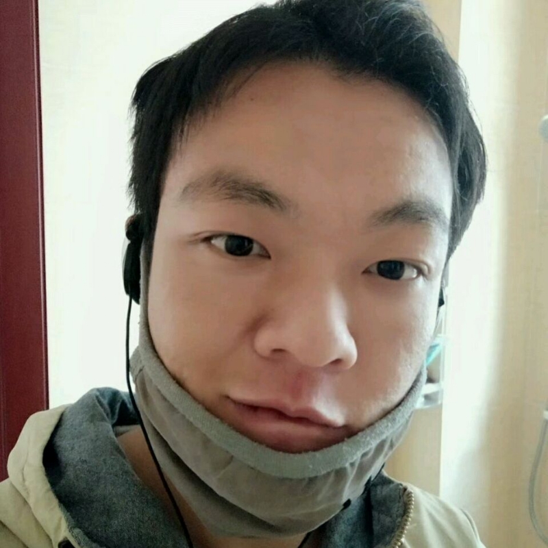 泡沫哭泣的第一张照片--新乡相亲服务中心