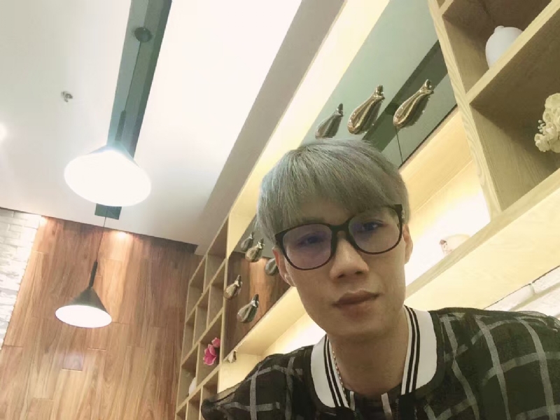 黄峰的第一张照片--新乡相亲服务中心