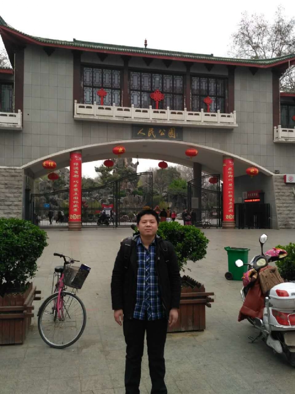 在奋斗的第四张照片--新乡相亲服务中心