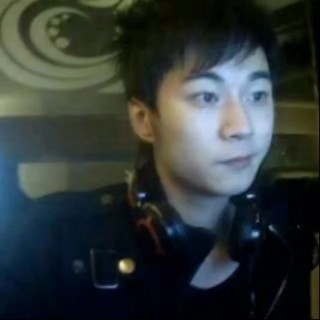 深夜人的第一张照片--新乡相亲服务中心