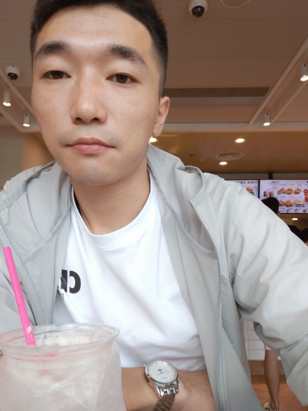 须臾数年的第四张照片--新乡相亲服务中心