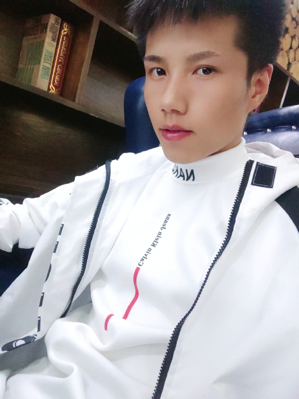 梁辞的第一张照片--新乡相亲服务中心