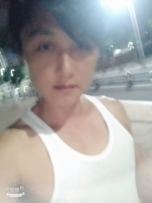 弟弟的第一张照片--新乡相亲服务中心