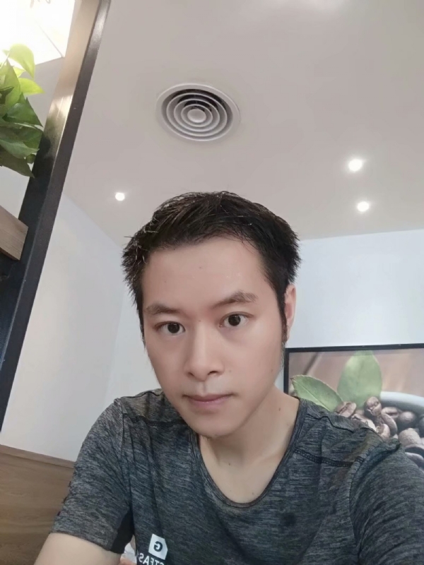 期待缘分的第一张照片--新乡相亲服务中心