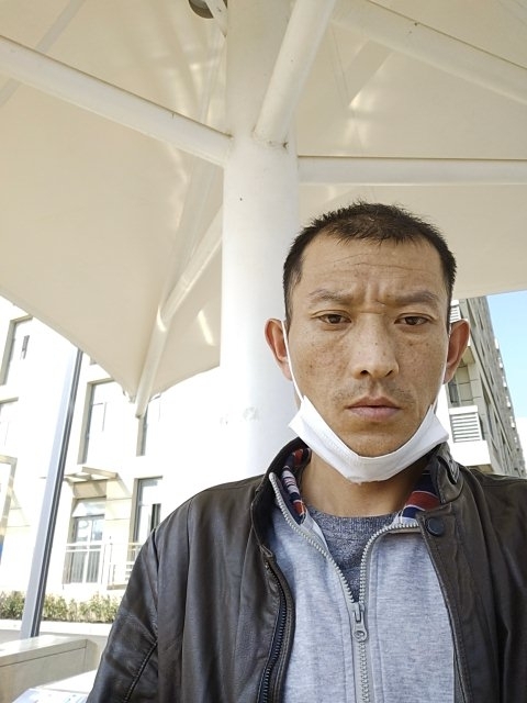 孤狼的第一张照片--新乡相亲服务中心