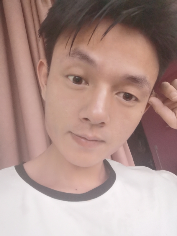 一一得一的第一张照片--新乡相亲服务中心