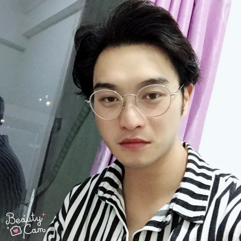 四月的第二张照片--新乡相亲服务中心